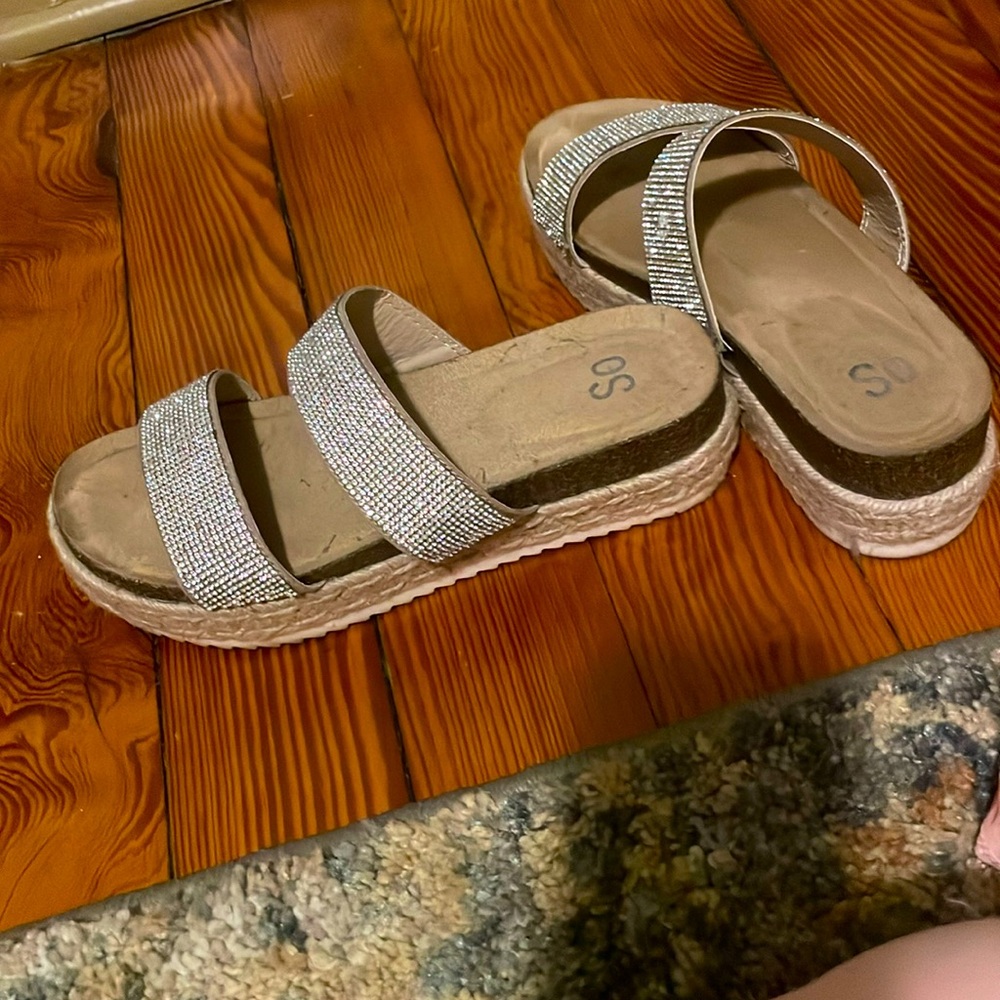 Sandals.  Size 7   Sparkle